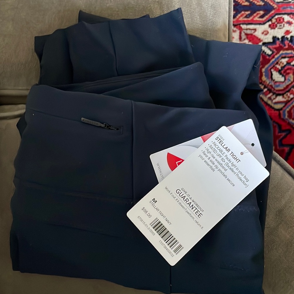 NWT Athleta Stellar Tight - navy M